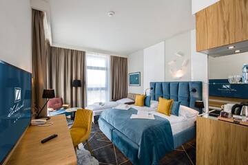 Фото номера Двухместный номер Делюкс с 1 кроватью Отель Hotel Zalewski г. Мжежино 3